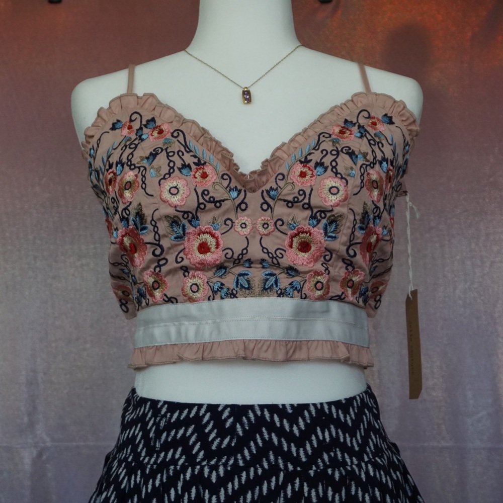 🔴SOLD🔴 💕 Pink Floral Strappy Crop Top 💕